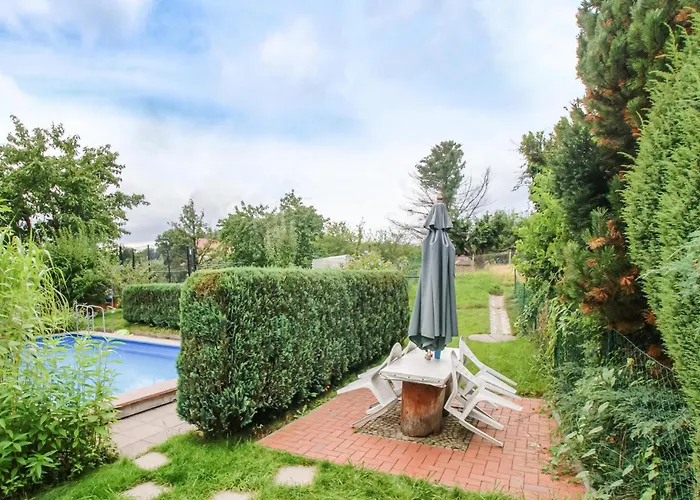 2 Bedroom Cozy In Holiday home *