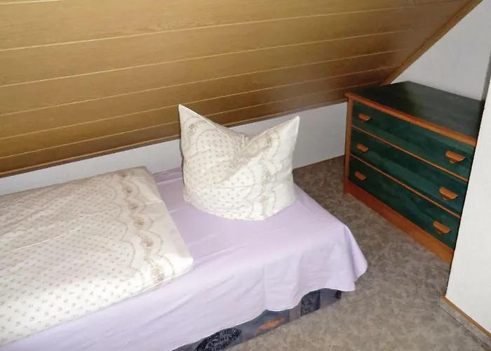 Dom wakacyjny 2 Bedroom Cozy In