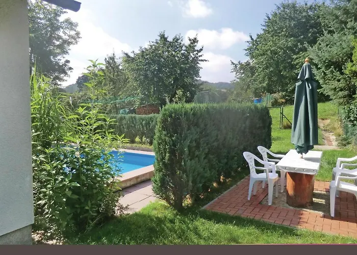 2 Bedroom Cozy In Dom wakacyjny *